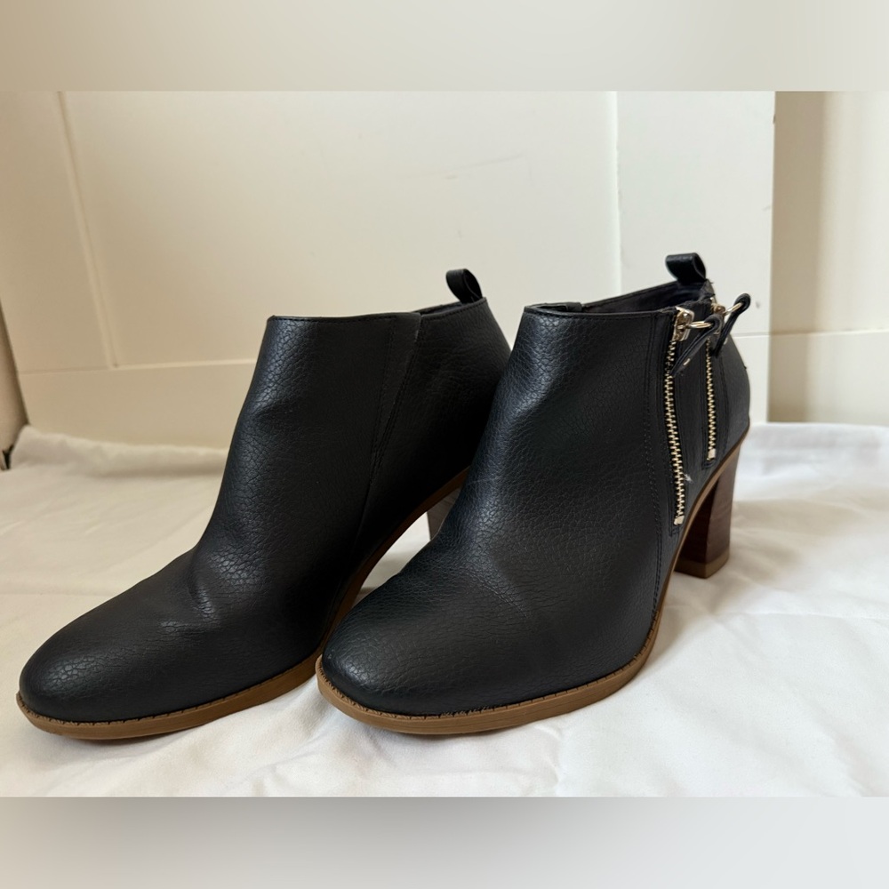 Dr. Scholl's Black Ankle Boots with Chunky Heel